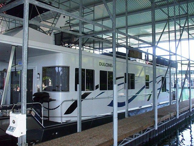 2009 Thoroughbred 17x60 Houseboat Jamestown KY 42629 Photo #0042634A