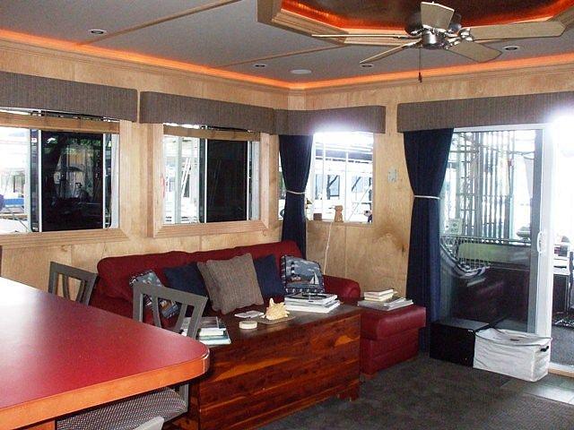 2009 Thoroughbred 17x60 Houseboat Jamestown KY 42629 Photo #0042634A