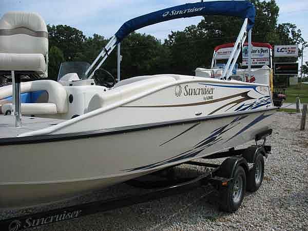 2010 LOWE SD194 lowe deck boat Warsaw MO 65355 Photo #0043609A