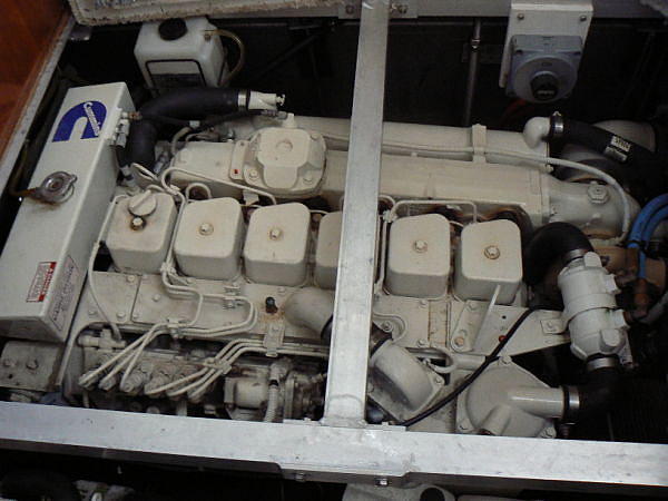 2001 Carver 404 Diesel Motor Yacht Little River SC 33407 Photo #0044041A