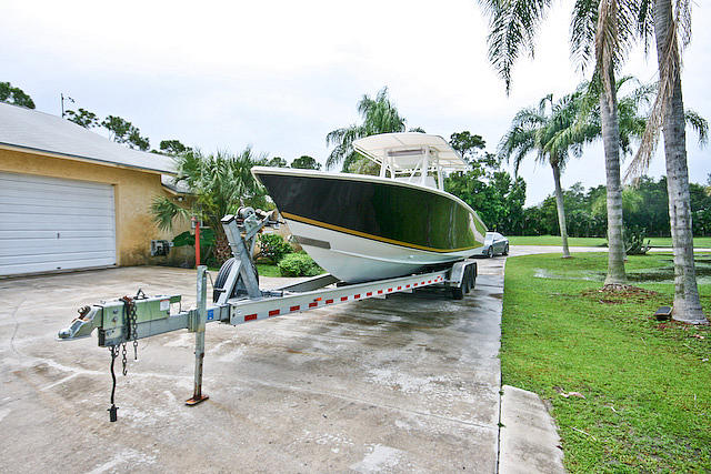 2001 JUPITER 31 CENTER CONSOLE Pompano Beach FL 33062 Photo #0044204A