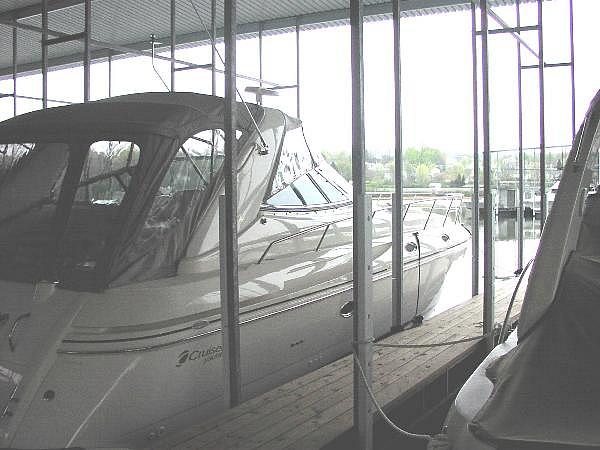 2002 Cruisers Yachts 3870 EXPRESS Traverse City MI 49684 Photo #0044608A