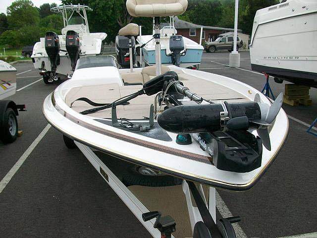 2002 GAMBLER Intimidator Bass Boat Kingsville MD 21087 Photo #0044665A