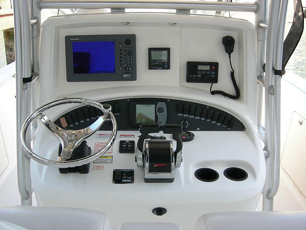 2004 Boston Whaler Outrage 33316 Photo #0045535A