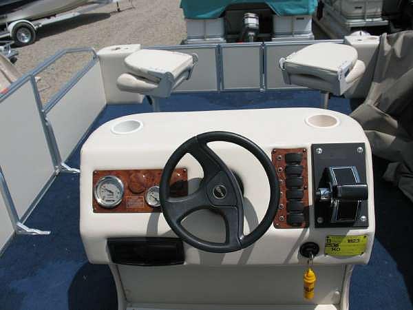 2004 Crest Explorer DL Model 1800 Manitou Beach MI 49253 Photo #0045597A