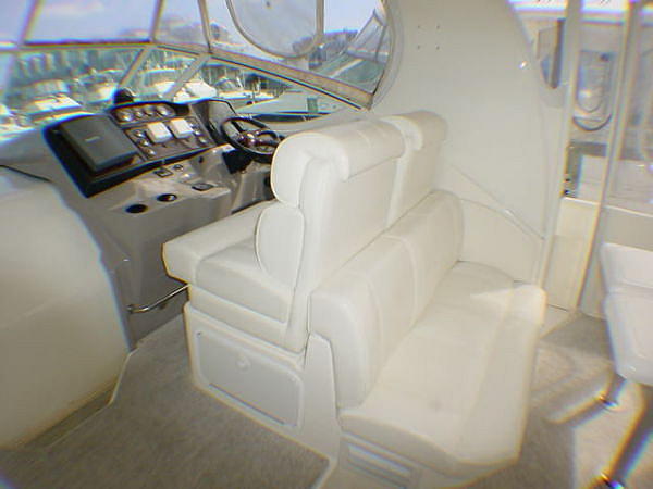 2004 Cruisers 405 Express Motor Yacht Beach Haven NJ 08724 Photo #0045618A