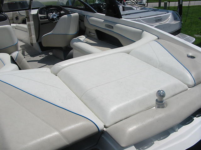 2004 MALIBU 25 wakesetter Springfield MO 65810 Photo #0045766A