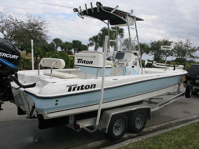 2004 TRITON 240 LTS FORT MYERS FL Photo #0046034A