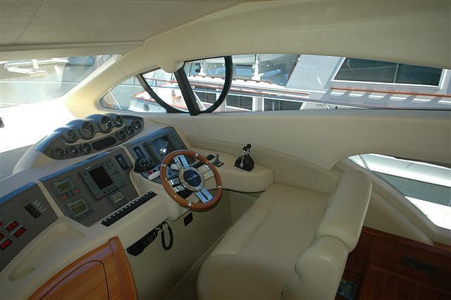 2005 AZIMUT Flybridge MARCO ISLAND FL Photo #0046074A