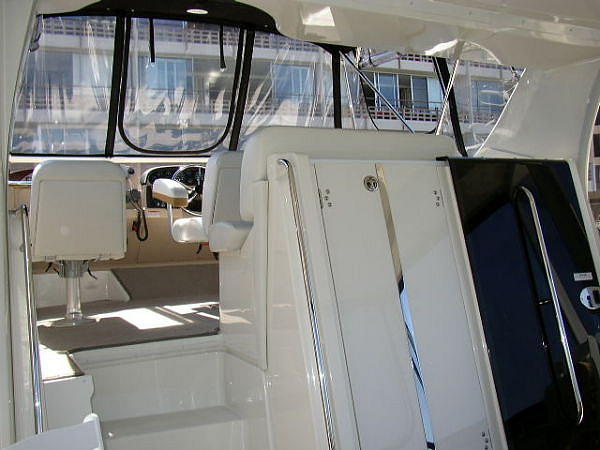 2005 Carver 41 Cockpit Motor Yacht Newport Beach CA 92663 Photo #0046200A