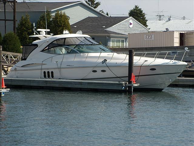 2005 CRUISERS YACHTS 500 Green Bay WI 54173 Photo #0046304A