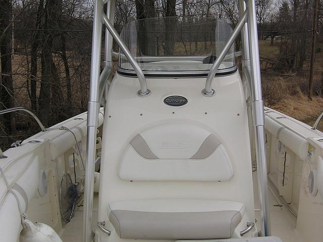 2006 BOSTON WHALER 240 Outrage North Hero VT 05474 Photo #0046971A