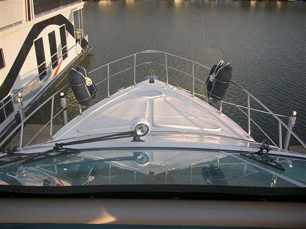 2006 Cruisers Yachts 477 Sport Sedan Indianapolis IN 46203 Photo #0047074A