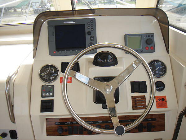 2006 Mainship Pilot Sedan Gulfport MS 32578 Photo #0047256A