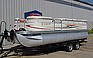 Show more photos and info of this 2007 Bennington 21L Sedona.