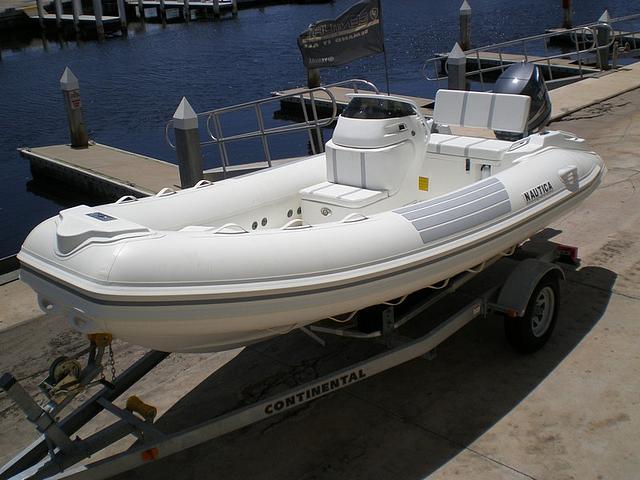 2007 NAUTICA INTERNATIONAL 17 Wide Body Fort Lauderdal FL 33322 Photo #0048360A