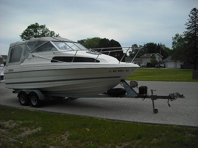 1992 BAYLINER 2252 EXPRESS Appleton WI 54915 Photo #0048809A