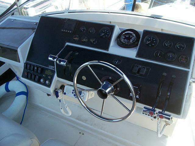 1993 CARVER 350 Aft Cabin Bradenton Beac FL 34217 Photo #0048979A