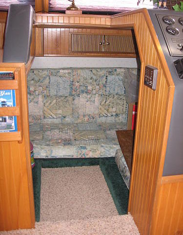 1995 Gibson Sport Flybridge Houseboat St Paul MN 55116 Photo #0049215A