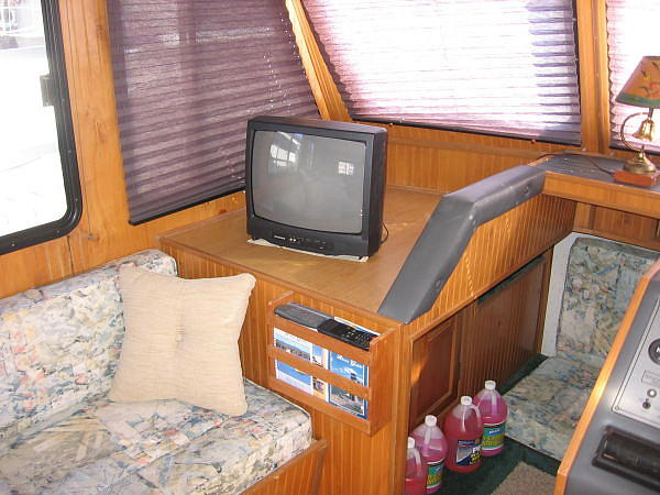 1995 Gibson Sport Flybridge Houseboat St Paul MN 55116 Photo #0049215A