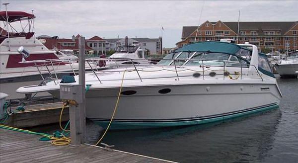 1995 Sea Ray 370 Express Cruiser (Fres Call IL 53147 Photo #0049307A