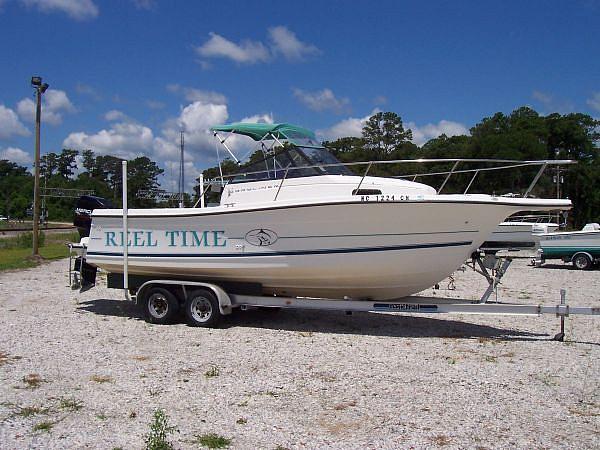 1996 Bayliner 2509 Cuddy Cabin Morehead City NC 28557 Photo #0049410A