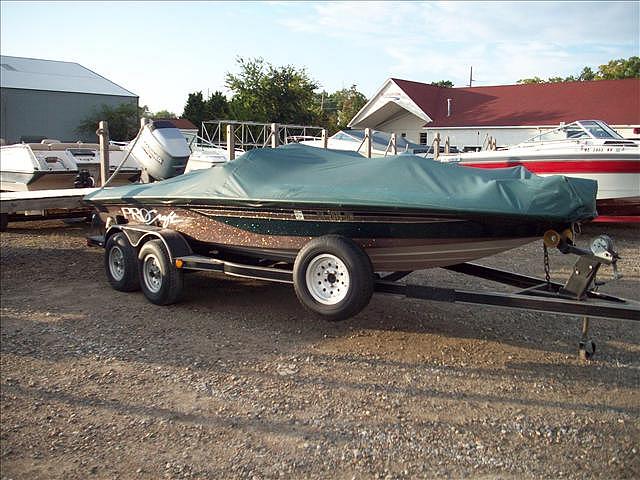 1996 PRO CRAFT 205 DUAL PRO Brighton MI 48114 Photo #0049576A