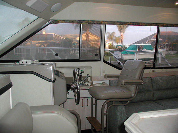 1997 BAYLINER 3587 Motor Yacht Clayton NY 14456 Photo #0049726A