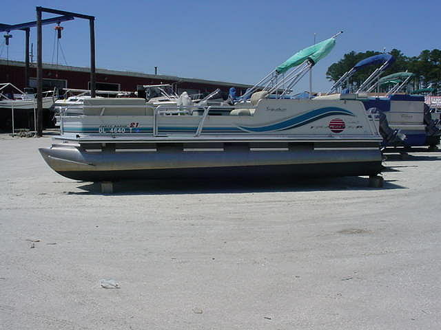 1997 SUN TRACKER PARTY BARGE 21 Millsboro DE 19966 Photo #0050011A