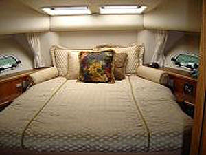 1999 Bayliner 5788 MOTOR YACHT - JUST R Bay Springs Ma MS 33301 Photo #0050496A