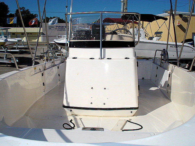 1999 BOSTON WHALER 180 DAUNTLESS 2007 YAMAHA Miami FL 33150 Photo #0050510A