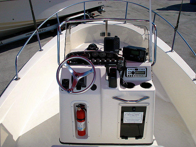 1999 BOSTON WHALER 180 DAUNTLESS 2007 YAMAHA Miami FL 33150 Photo #0050510A