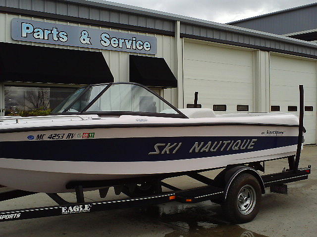 1999 CORRECT CRAFT/NAUTIQUE/SK Ski Nautique 196 Open Bow Fenton MI 48430 Photo #0050574A