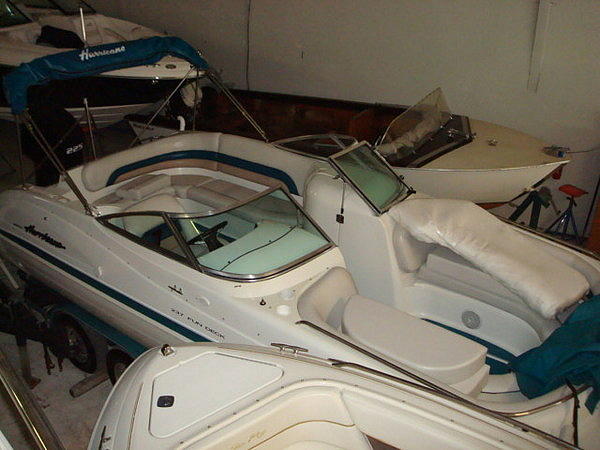 1999 Hurricane 237FUNDECK Round Lake IL 60073 Photo #0050704A