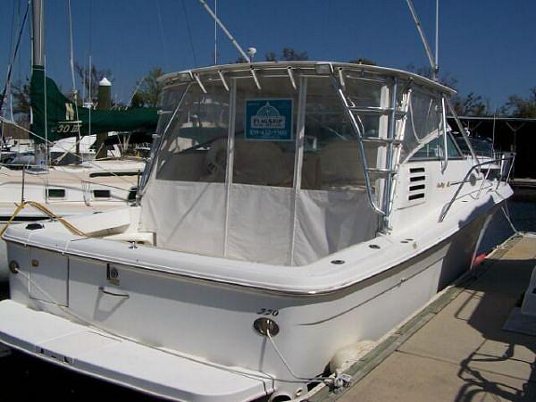 1999 Sea Ray 330 Express Hardtop Pensacola FL 32501 Photo #0050832A