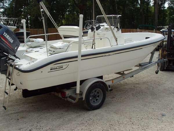 2000 Boston Whaler DAUNTLESS 18 Beaufort SC 29907 Photo #0051025A