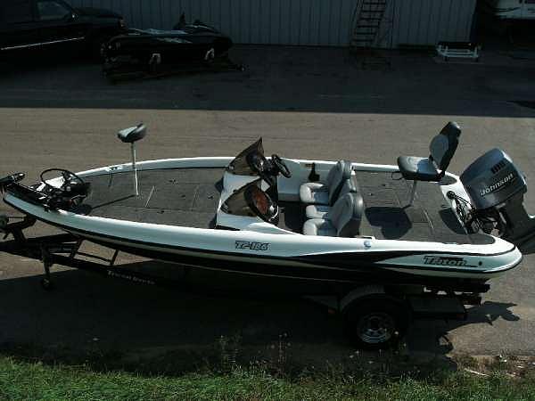 2000 Triton Boats TR-186 DC Kalamazoo MI 49009 Photo #0051458A