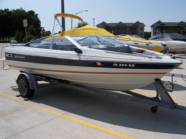 1986 Bayliner 1950 Capri Arnold's Park IA 51331 Photo #0051493A