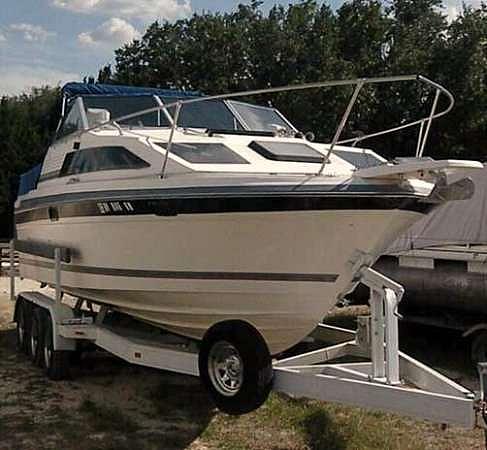 1986 Bayliner 2550 Cruiser San Antonio TX 34275 Photo #0051497A