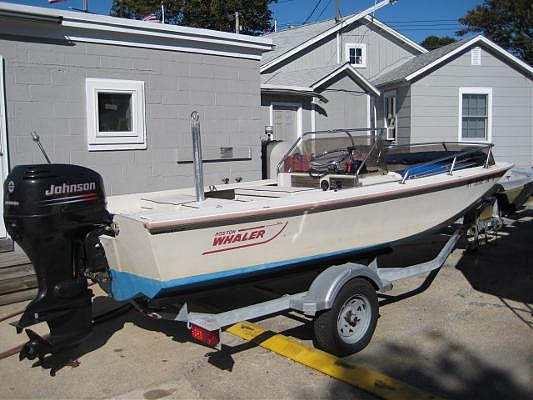 1986 Boston Whaler 17 Newport Westhampton Be NY 11946 Photo #0051524A