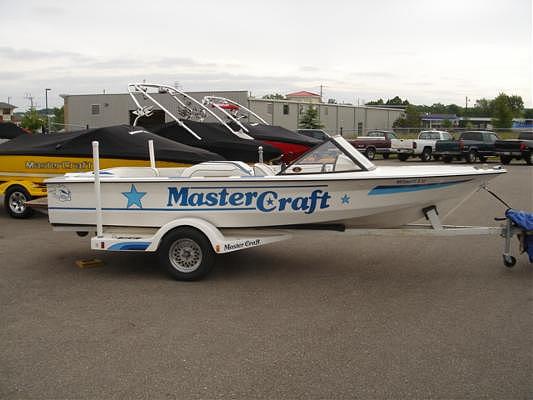 1986 MasterCraft 19 Skier Hudsonville MI 49426 Photo #0051590A