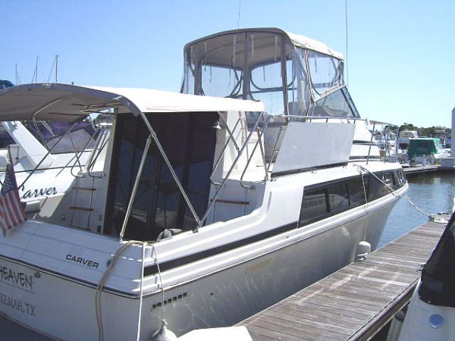 1988 CARVER 32 MARINER Seabrook TX 77586 Photo #0051702A