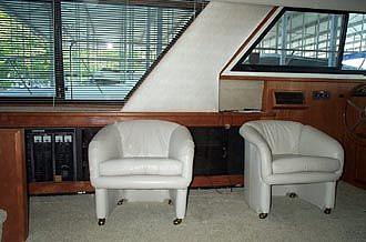 1988 Carver 4207 Motoryacht Lake Ozark MO 65049 Photo #0051711A