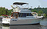 Show the detailed information for this 1989 Bayliner 3288 Motoryacht.
