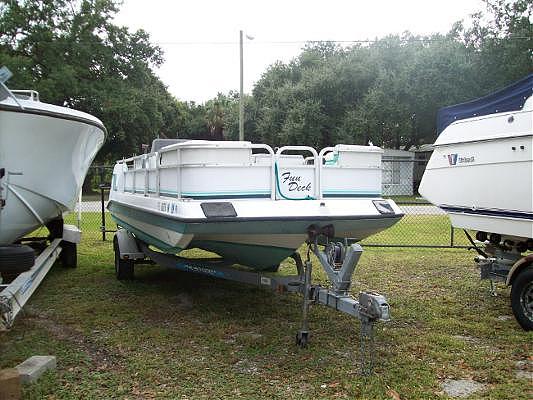 1990 Hurricane Boats 20 Fun Deck Dawsonville GA 30534 Photo #0052273A