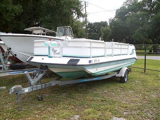 1990 Hurricane Boats 20 Fun Deck Dawsonville GA 30534 Photo #0052273A