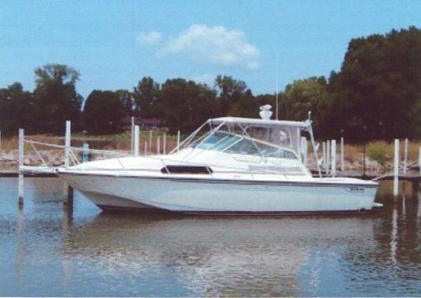 1991 Boston Whaler 31 Express Huron OH 44839 Photo #0052371A