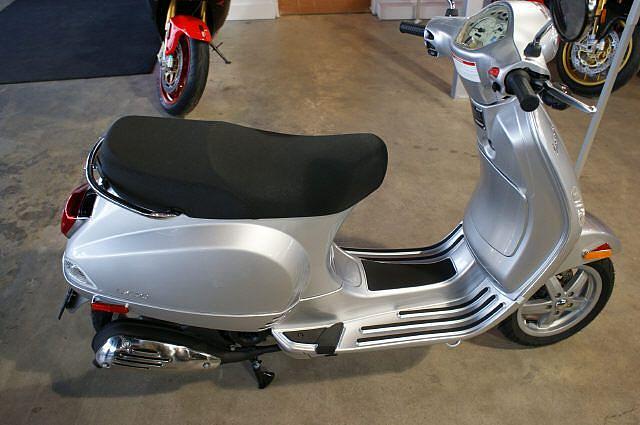 2009 VESPA LX 50 Bolingbrook IL Photo #0057618F