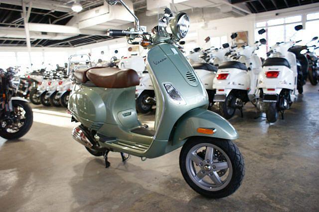 2009 VESPA LXV 150 Bolingbrook IL Photo #0057622A