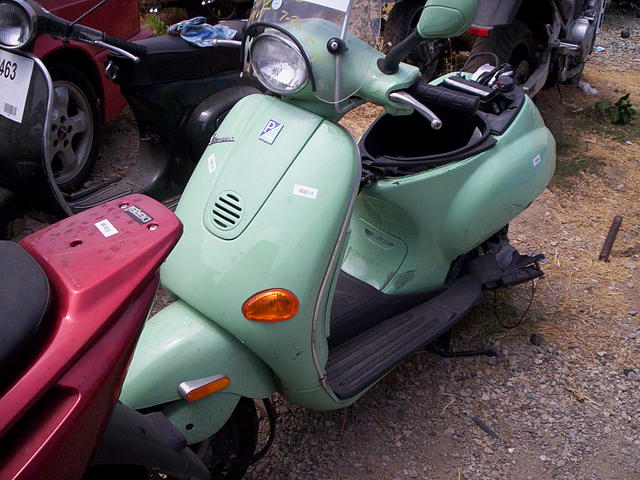 2002 VESPA ET-4 Long Beach CA Photo #0059791A